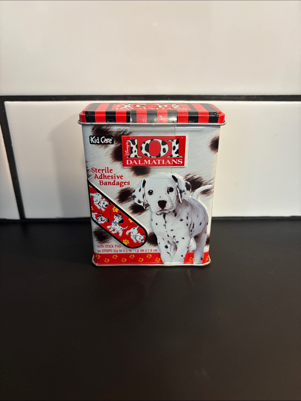Vintage 1995 Disney 101 Dalmatians Adhesive Bandage Tin - Factory Sealed NWT